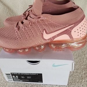 VaporMax Flyknit 2. Rust Pink. New with box.